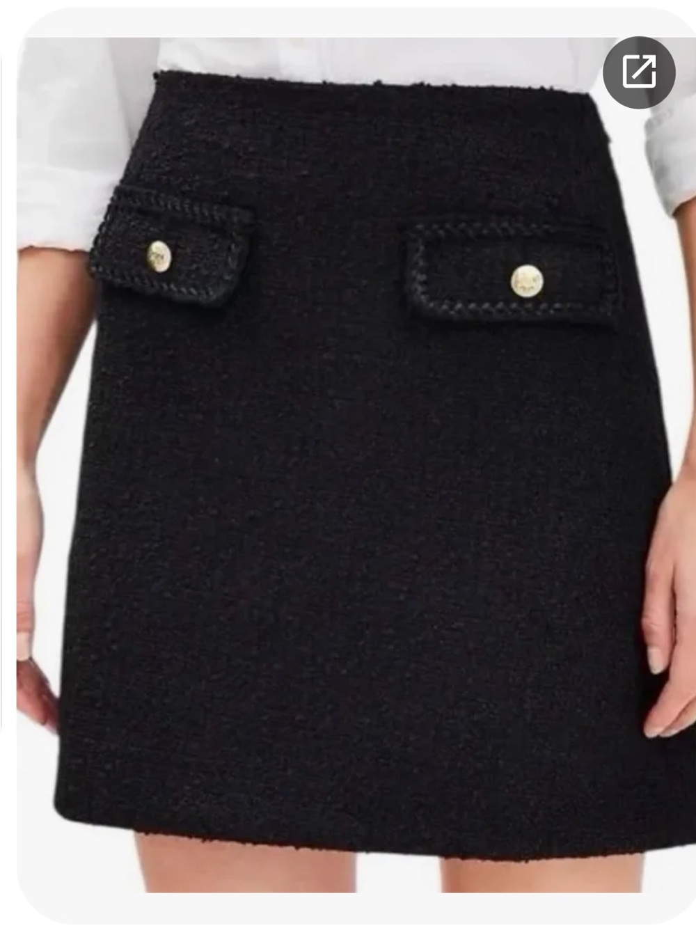 LOFT Boucle mini skirt. Flap front pockets w gold buttons.